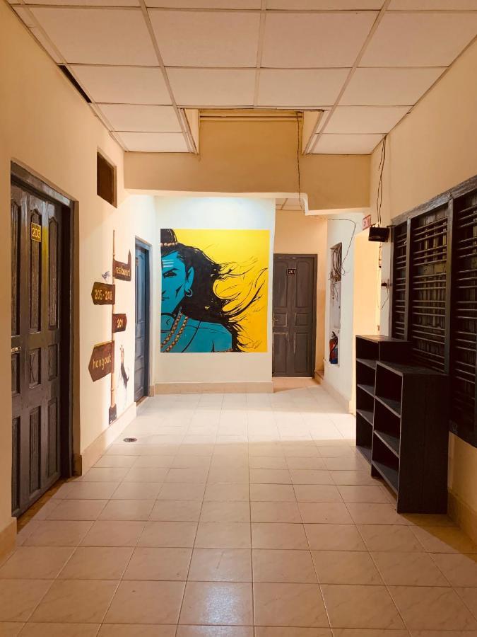 Vagabond Stay Hostel Váránaszi Kültér fotó