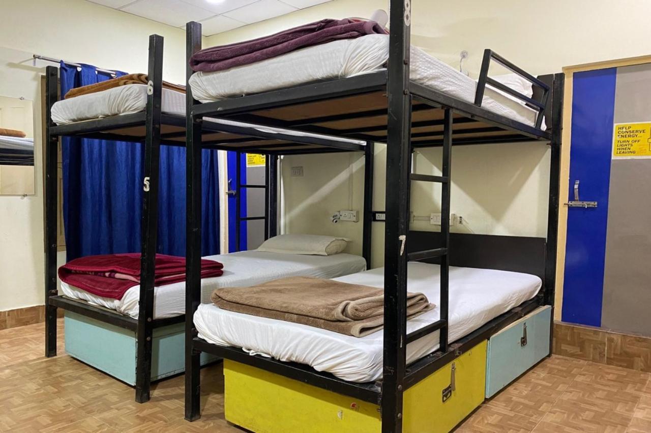 Vagabond Stay Hostel Váránaszi Kültér fotó